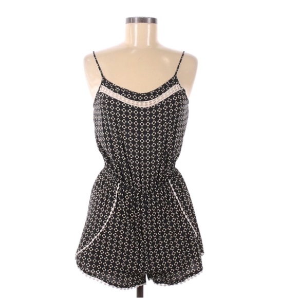 Love Tree BoHo Romper | SIZE M - Picture 1 of 3
